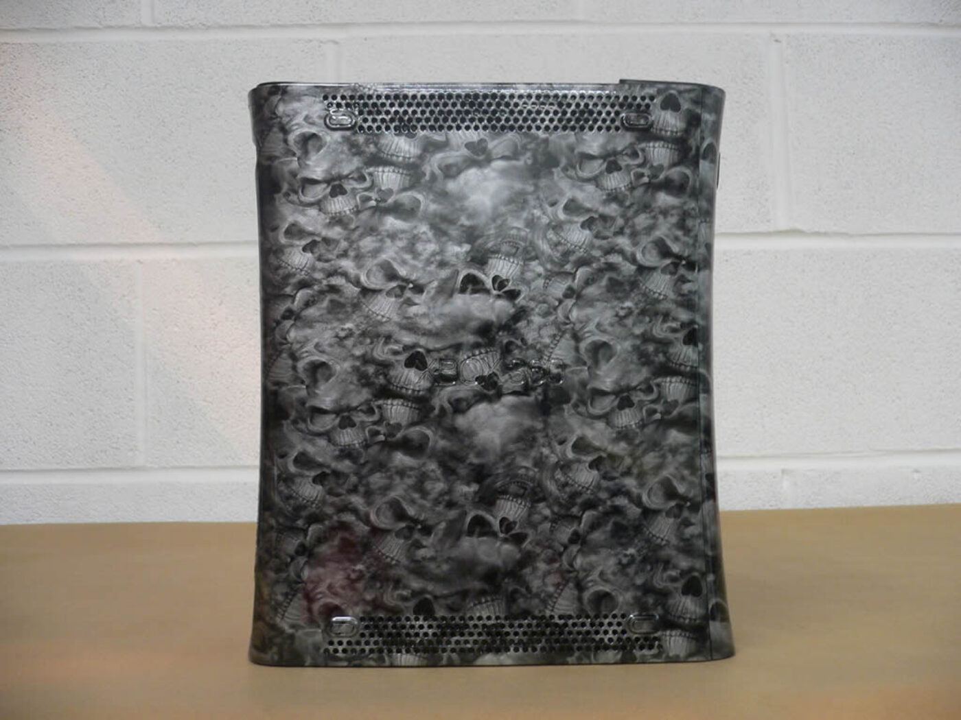 Xbox 360 Reaper dip over black