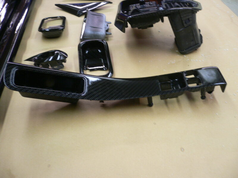 Carbon dipped R33 skyline interior parts