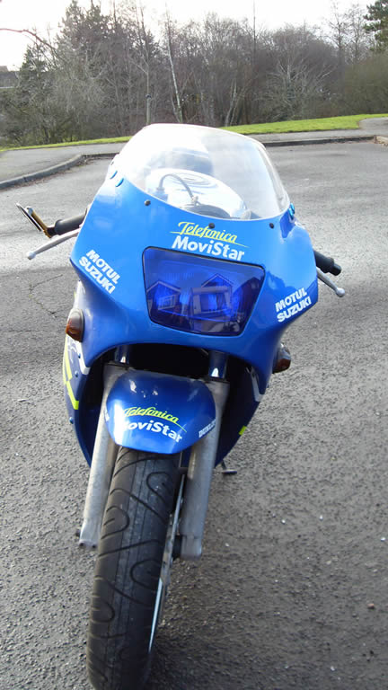 Suzuki RGV 250 vj21 Telfonica Movistar Race paintwork