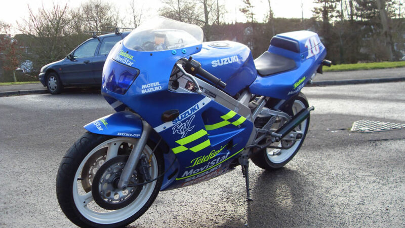 Suzuki RGV 250 vj21 Telfonica Movistar Race paintwork