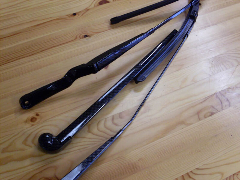 Golf R32 wiper arms carbon dipped