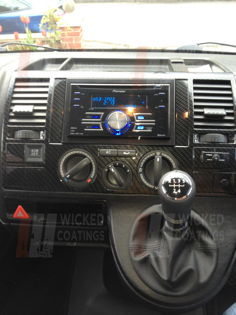 carbon dipping on VW T5 stereo surround
