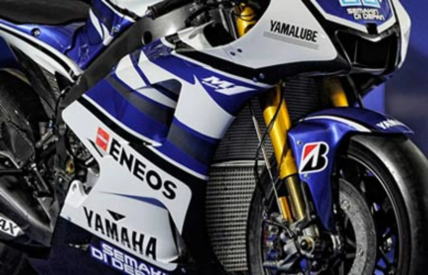 Wicked Carbon Dipping & Custom Painting on Yamaha M1
