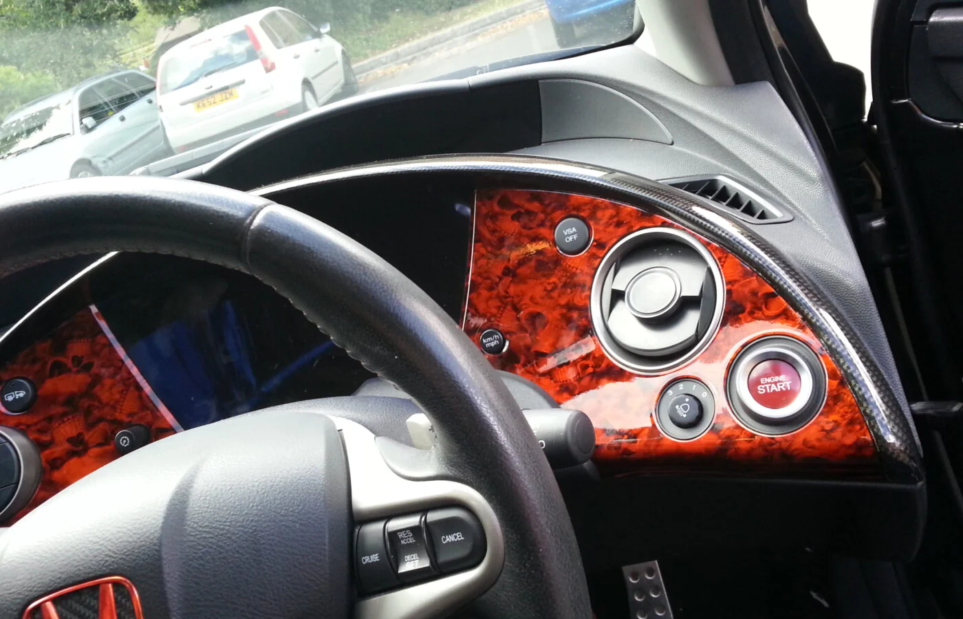 Dean Rochford – Orange skull effect hydro dipped dashboard for Honda Civic