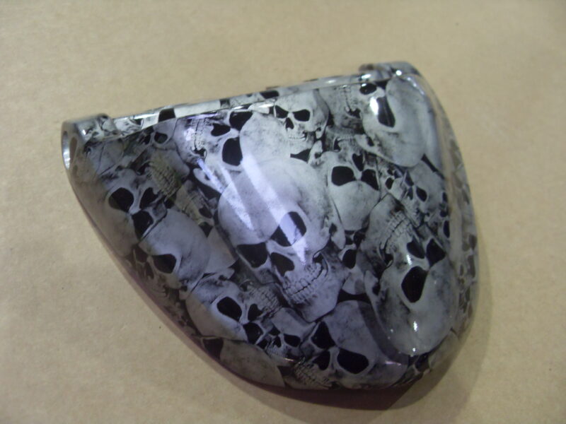 Skulls dipping – Motorbike seat