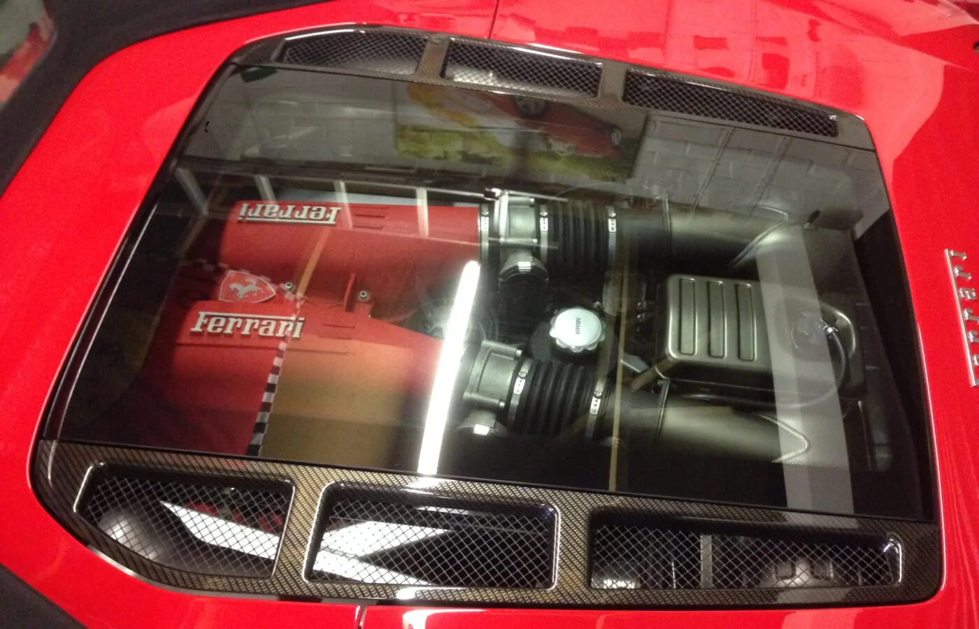 Geoff Lowe – Carbon Dipped Parts For Ferrari F430