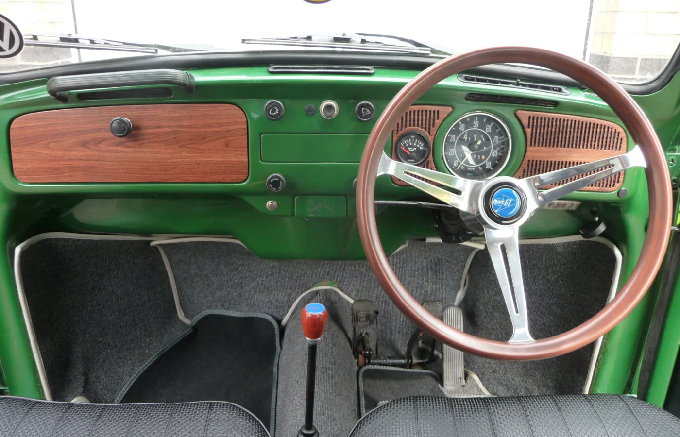 Andy Padders – Hydro dipping for VW Beetle Dashboard