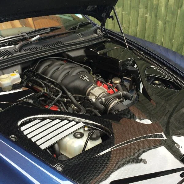 MAZERATI – CARBON DIPPED ENGINE BAY PARTS