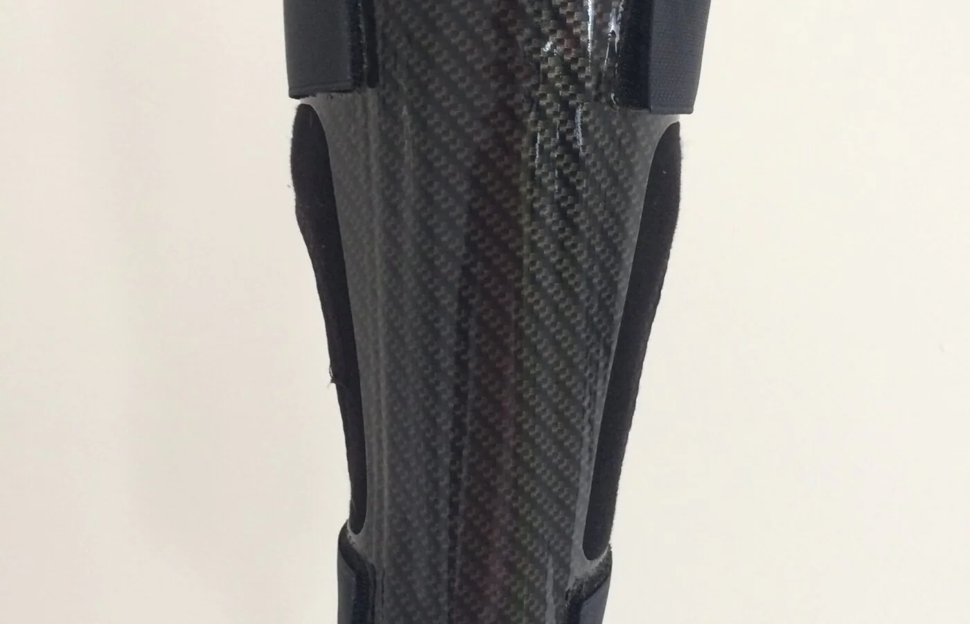 Dean Whiting – Carbon fibre dipped leg brace