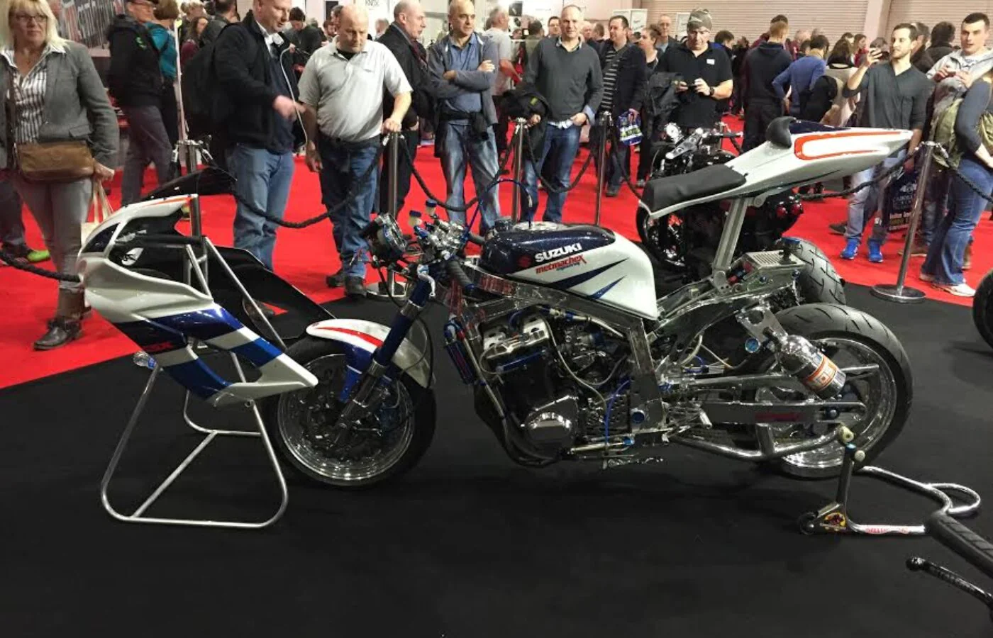 Carbon Fibre Dipping On Wheeler Dealers