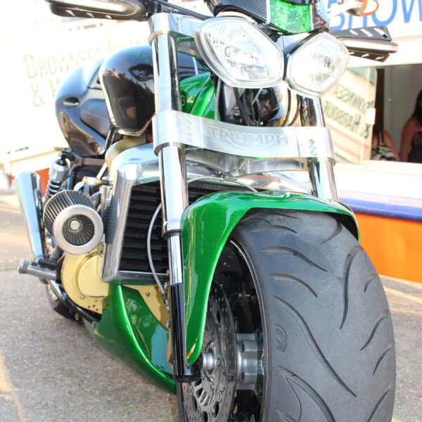 Triumph coated in carbon fibre painted green ( Pool Bike Show )