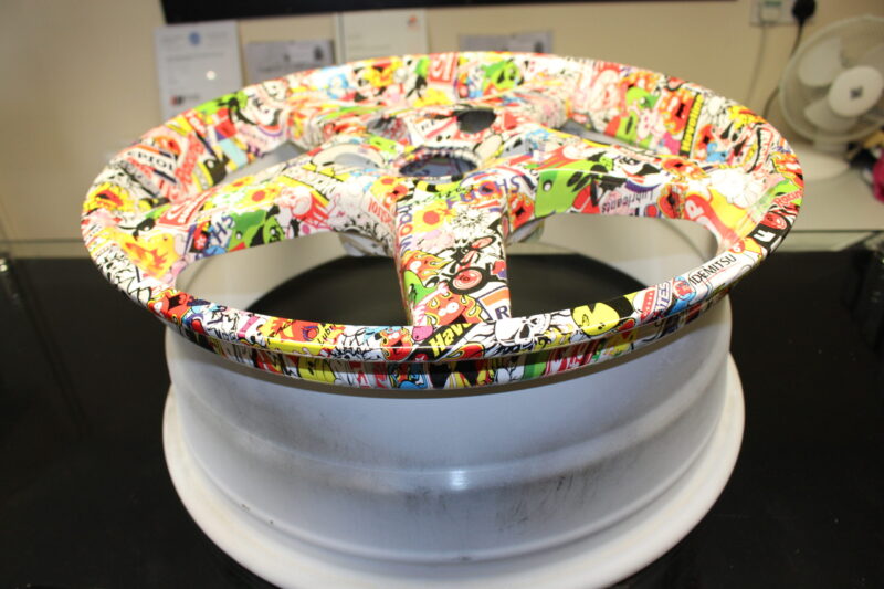 Car Alloy Wheels Coated In Sticker Bomb Hydrographic Film