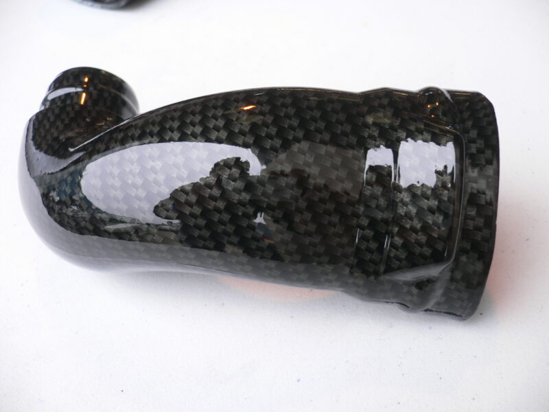 Ford Focus RS engine parts coated in carbon fibre hydrographic film painted black