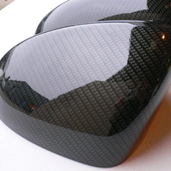 Car mirrors cover coated in carbon fibre hydrographic film painted black