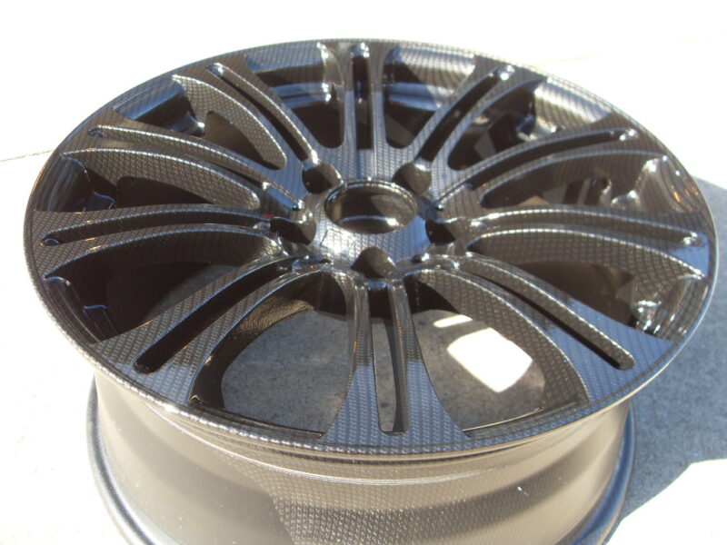 Car Alloy Wheels Coated In Carbon Fibre