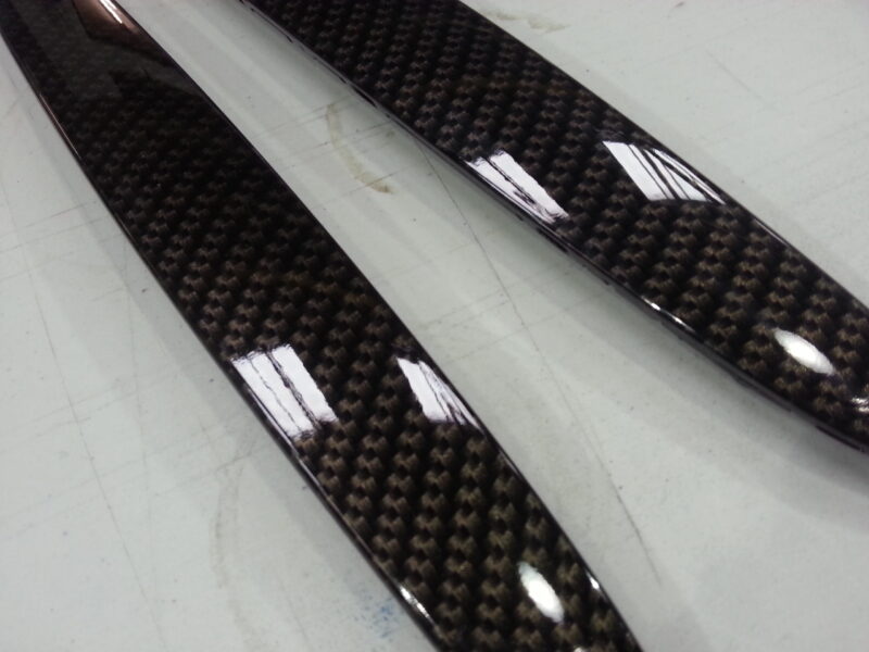 BMW exterior elements coated in carbon fibre hydrographic film painted black