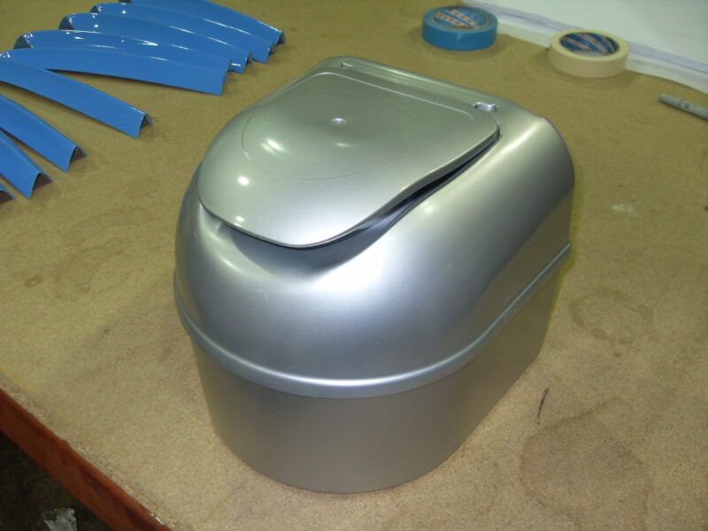 Container painted in silver