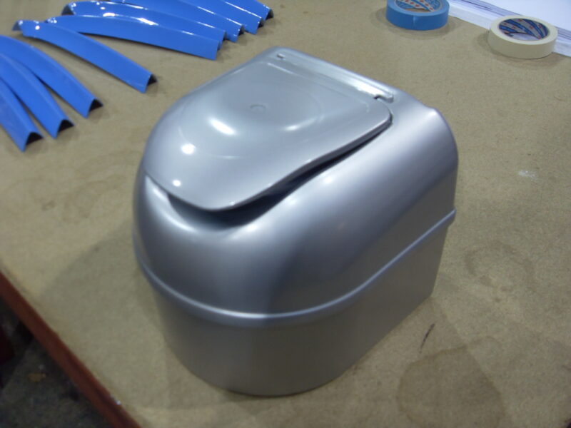 Container painted in silver