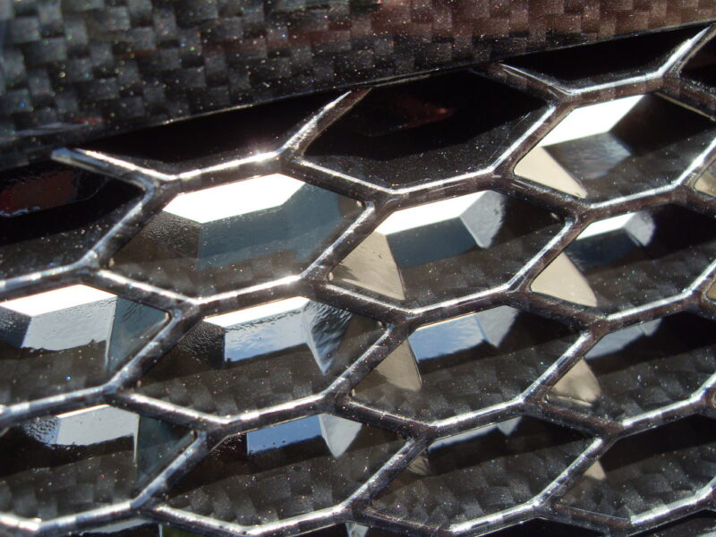 Ford Focus ST radiator grill coated in carbon fibre hydrographic film painted black