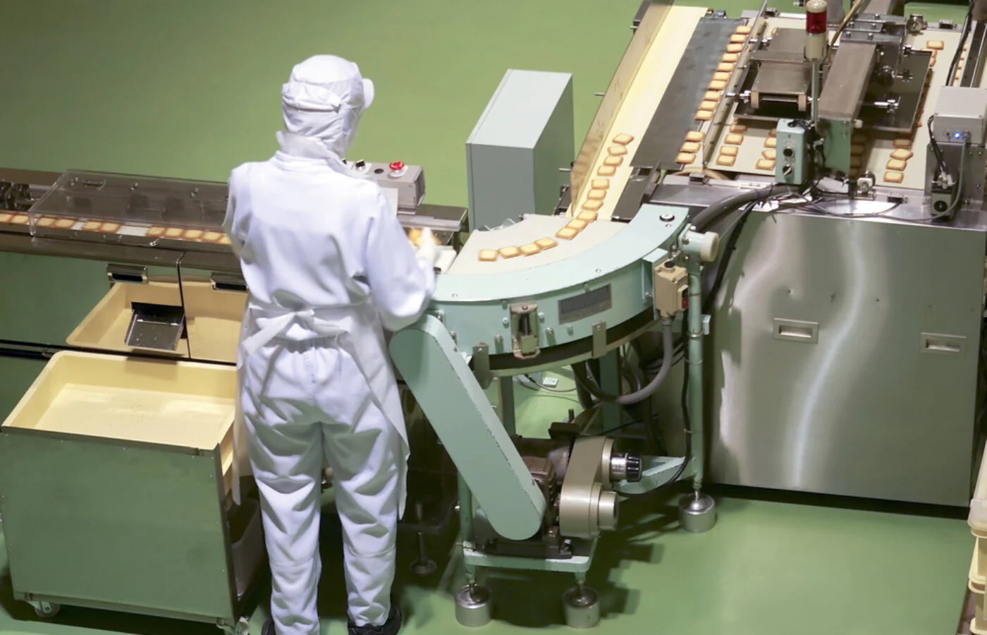 Avoid costly repairs by choosing the right blast medium for your stainless steel equipment
