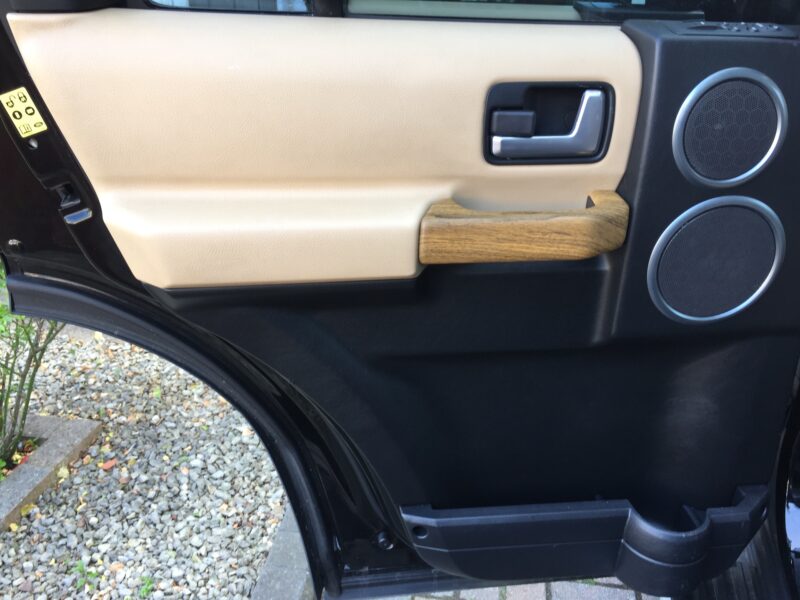 Land Rover Discovery – Interior