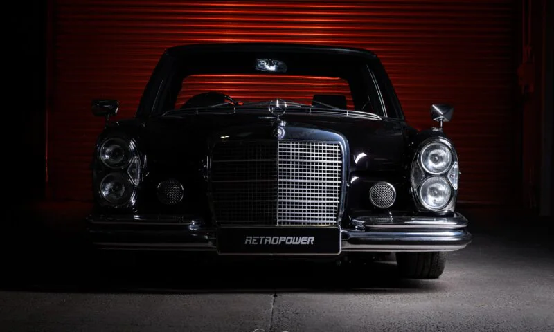Mercedes 1969: Beautifully updated